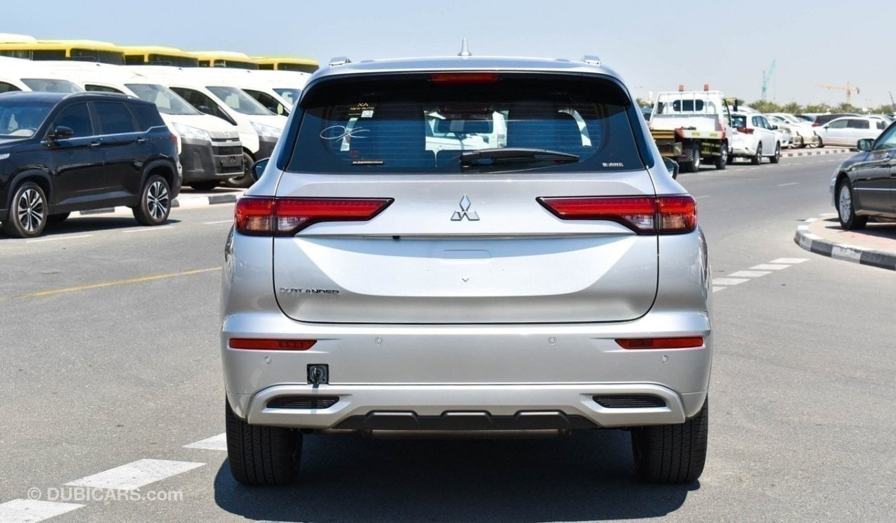 Mitsubishi Outlander For Export Only !  Brand New Mitsubishi Outlander OUTLANDER-PL‎-24 2.5L Petrol |Silver/Black| 2023 |