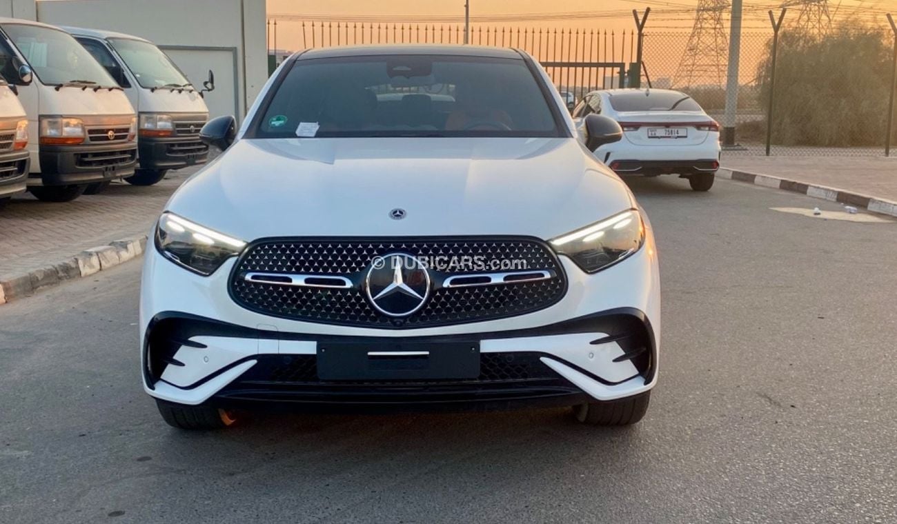 مرسيدس بنز GLC 200 black  Night package Brand New