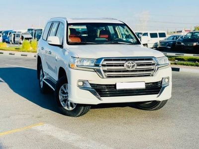 Toyota Land Cruiser Toyota landcuriser GXR V8 2017 Full option