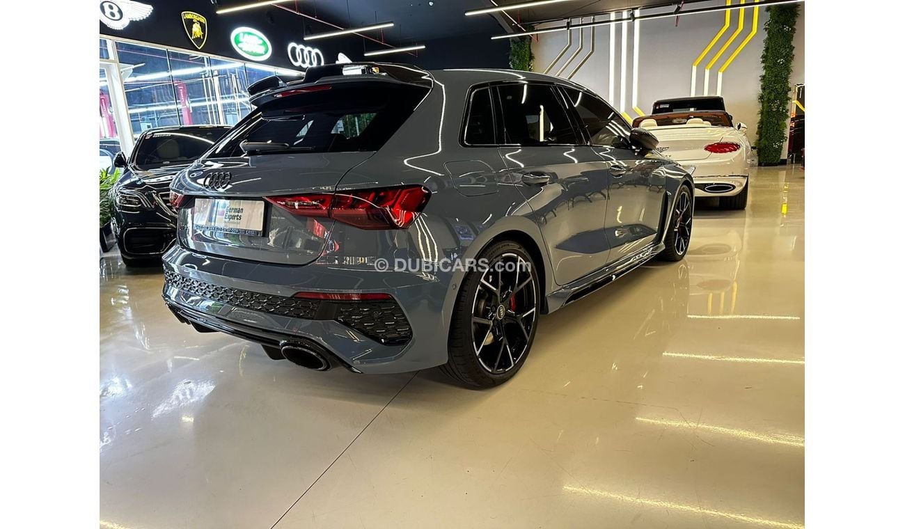 Audi RS3 TFSI quattro 2022 Audi RS3/Carbon Package/Ceramic Brake/GCC/5 Years Warranty and Service Contract