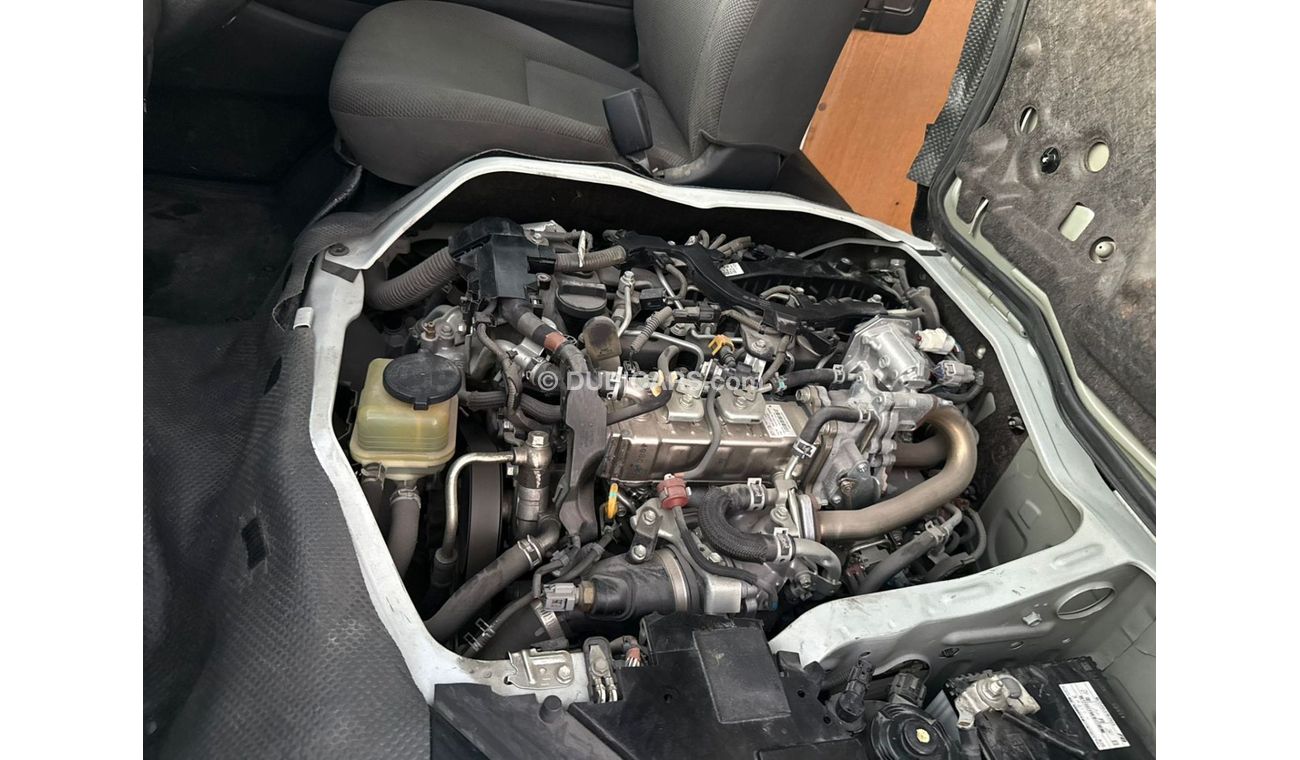 Toyota Hiace PREMIUM CONDITION | 2.8L DIESEL ENGINE | 2019 | RHD