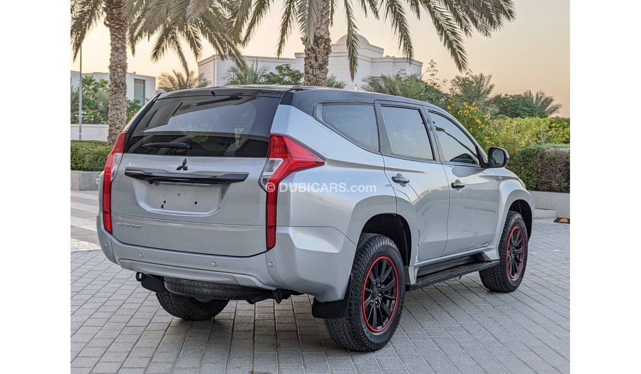 ميتسوبيشي مونتيرو سبورت GLS Premium 3.0L (7 Seater)