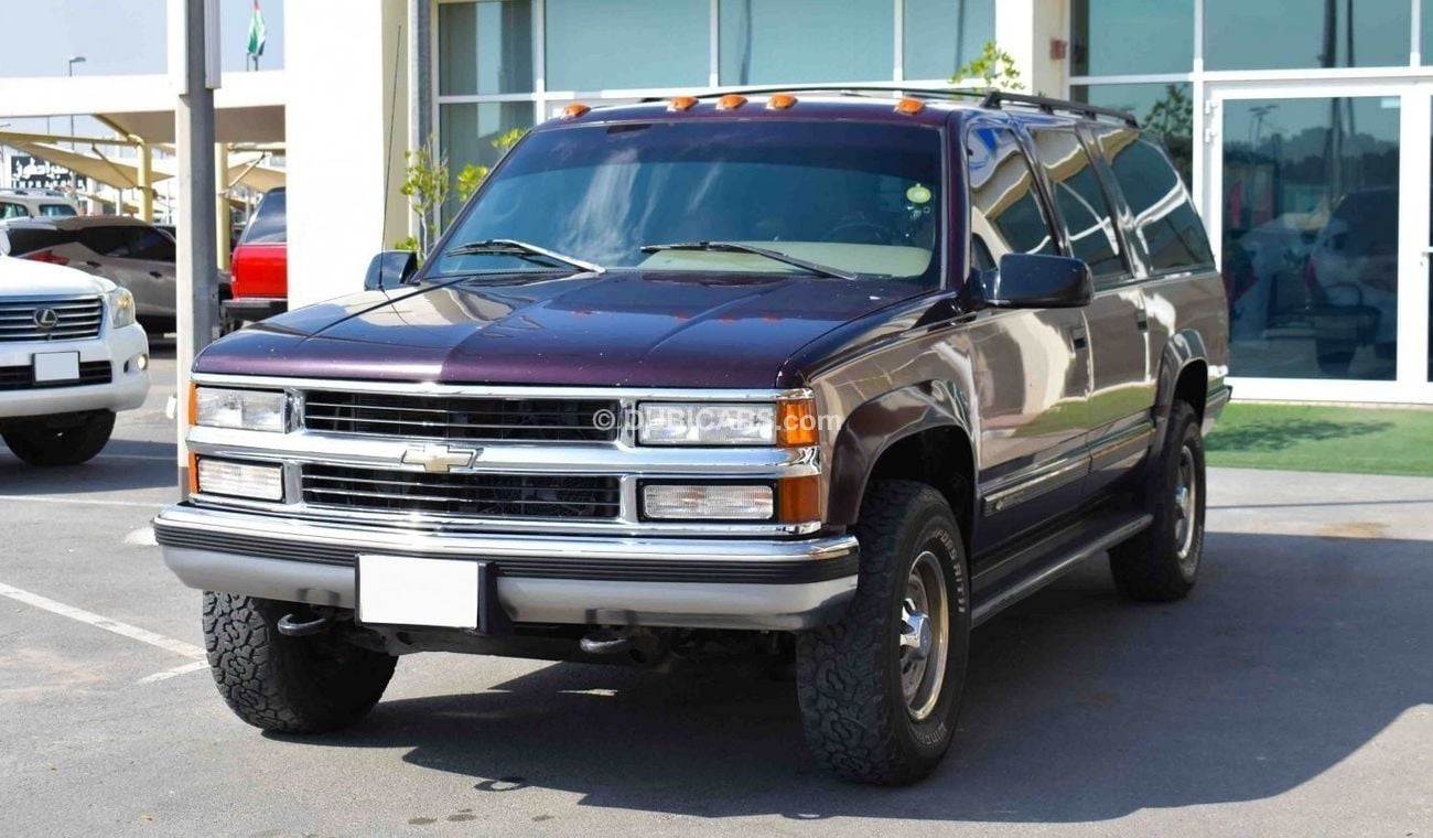 Chevrolet Suburban 2500