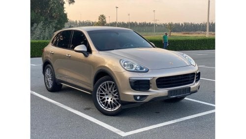 Porsche Cayenne Std Porsche Cayenne GCC V6 2016 Perfect Condition - Orginal Paint