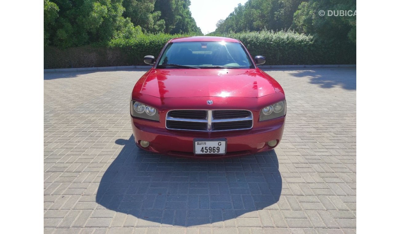 Dodge Charger Dodgy charger 2008 Gcc V6 2.7 full automatic