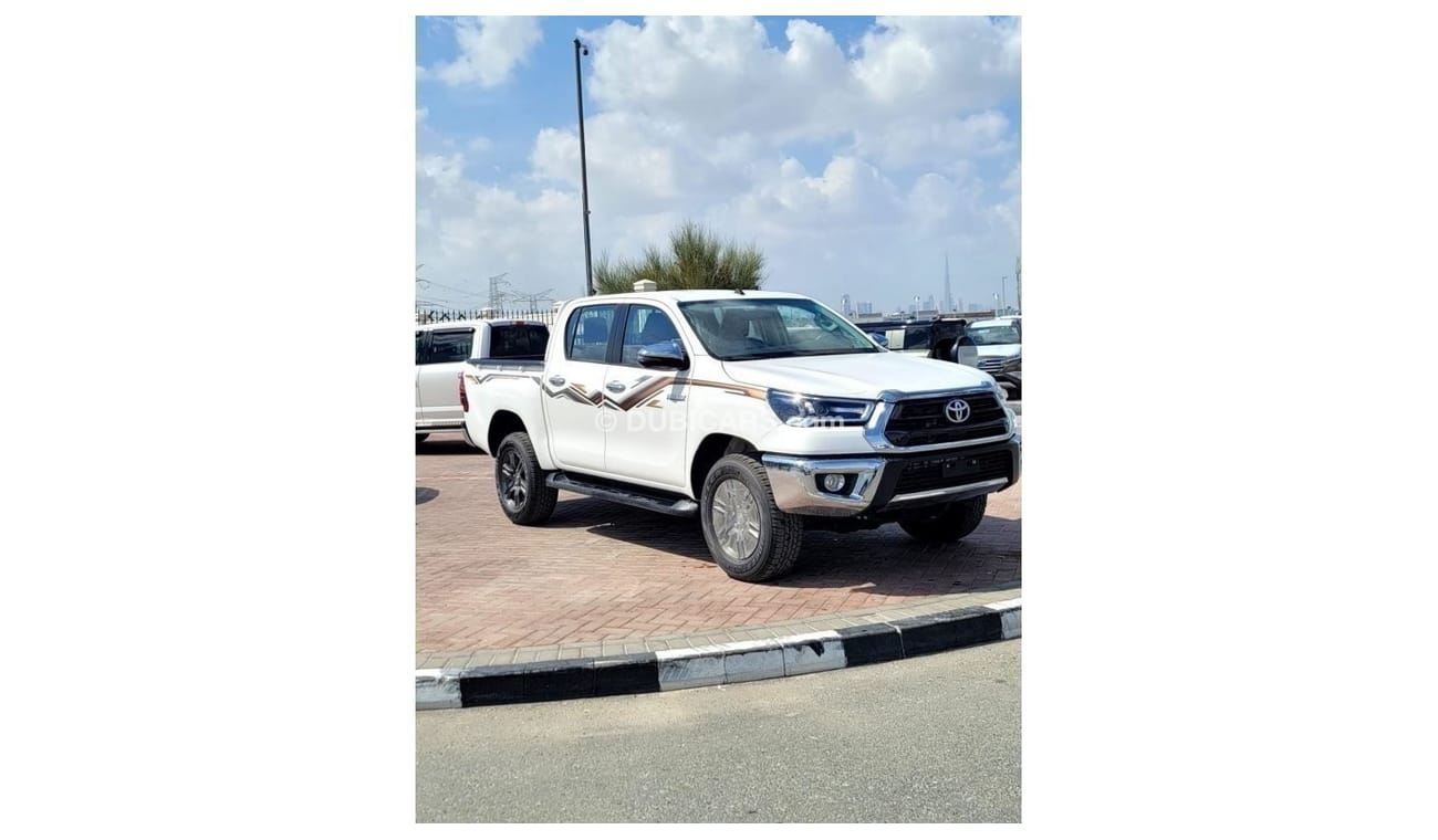 Toyota Hilux Toyota Hilux 2.7L petrol A/T full option 4X4 2024