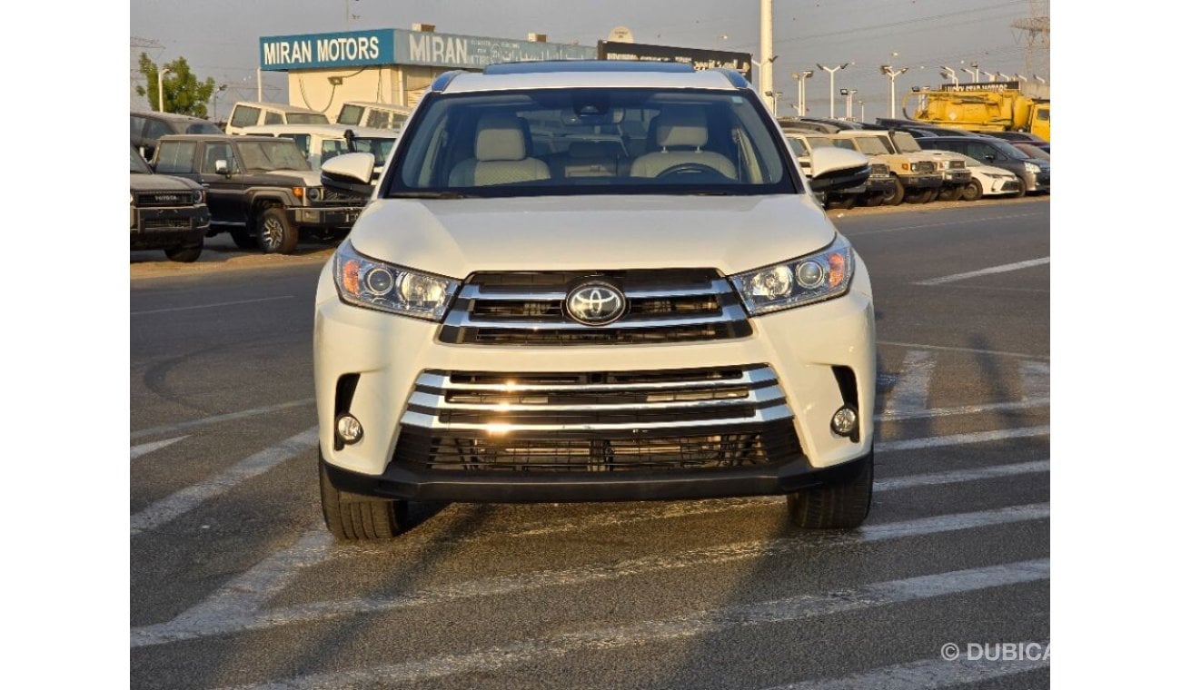 Toyota Highlander 2018 Model Limited 4x4 , sunroof and 7 seater