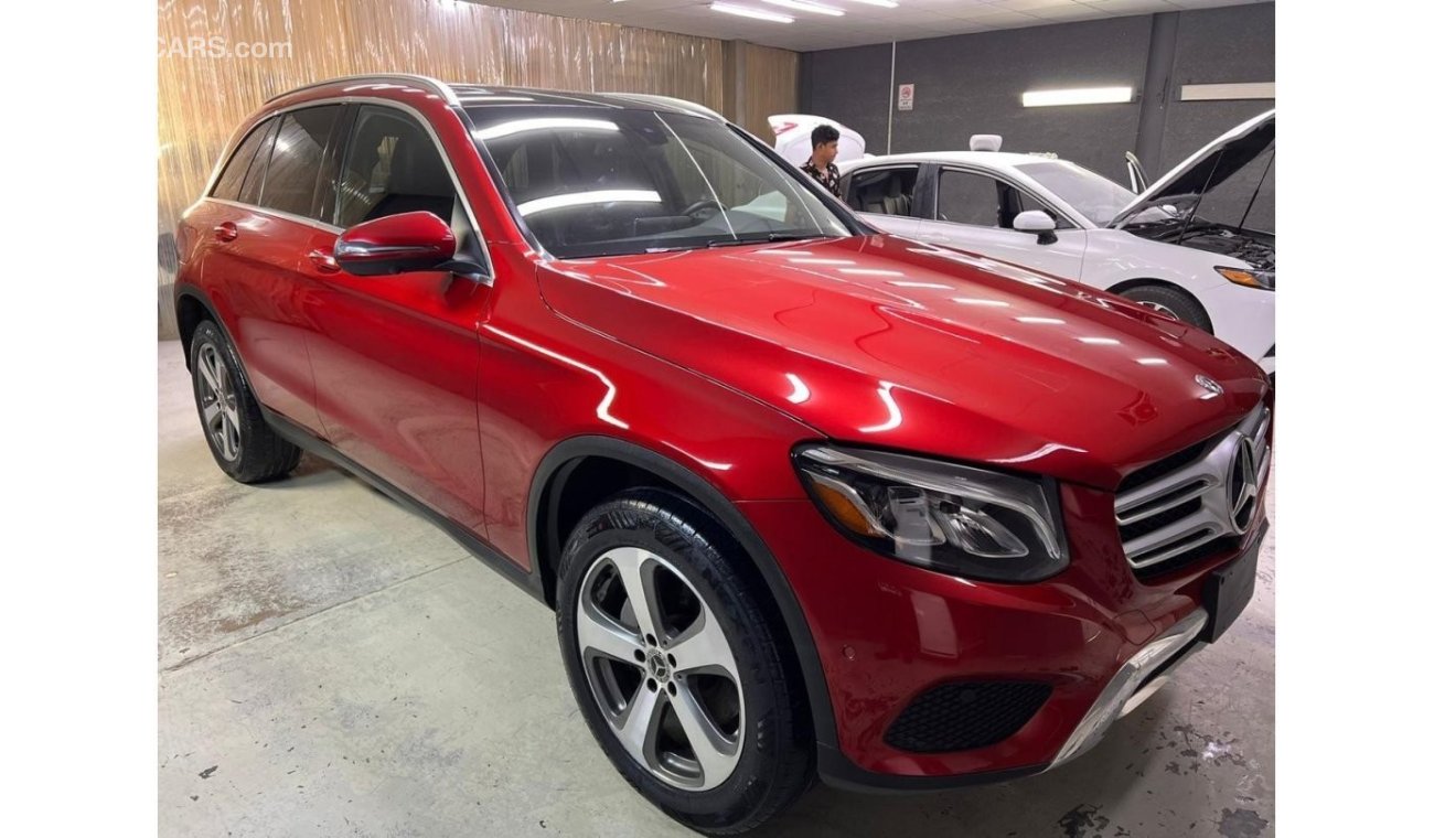 Mercedes-Benz GLC 300 4MATIC USA