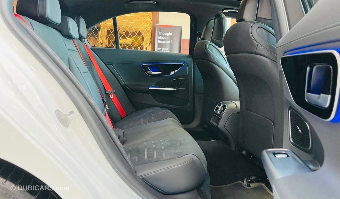 مرسيدس بنز C 300 MERCEDES-BENZ C300e Panoramic Roof