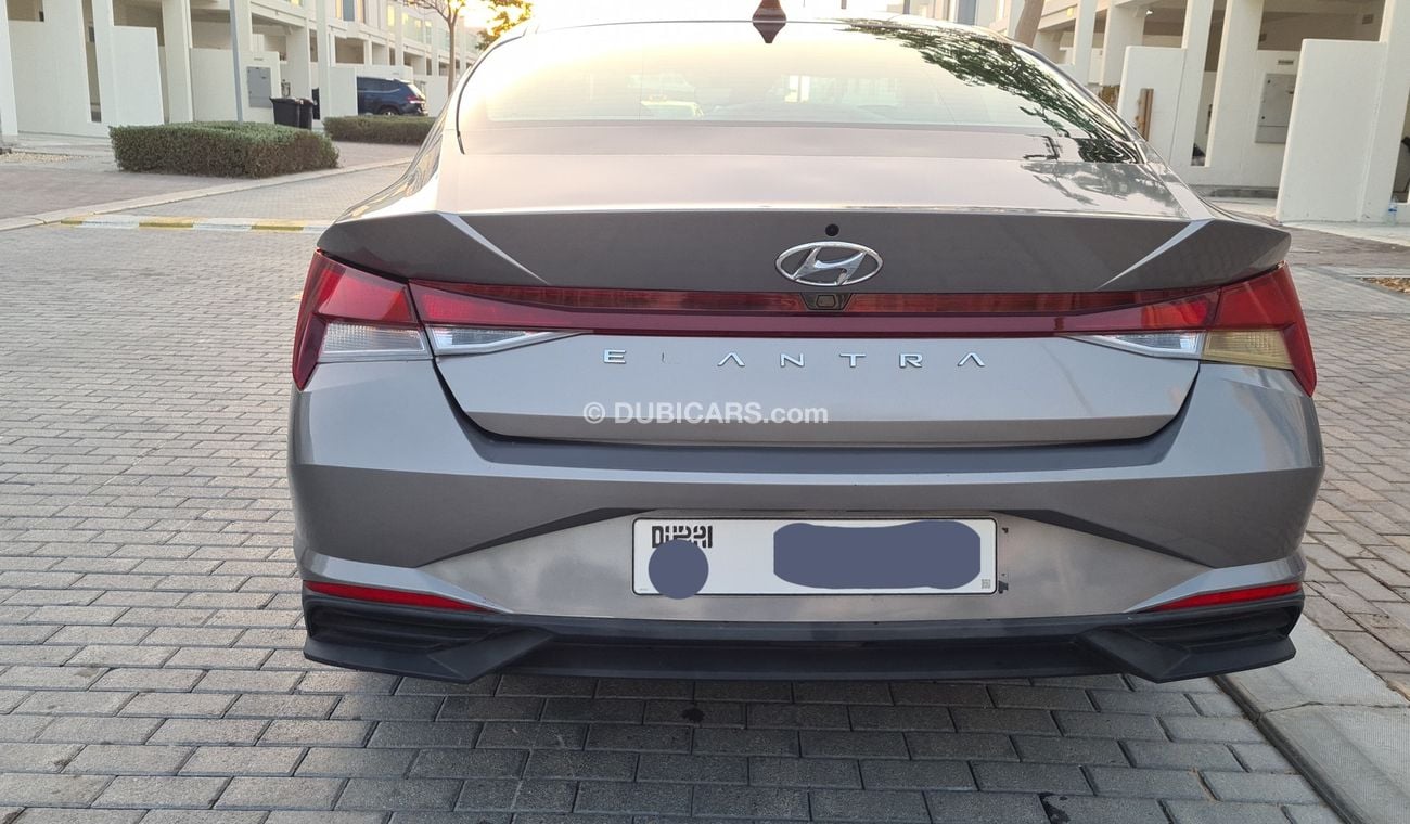 هيونداي إلانترا SEL 2.0L | Model 2022 | 30100 Mileage | American Specs