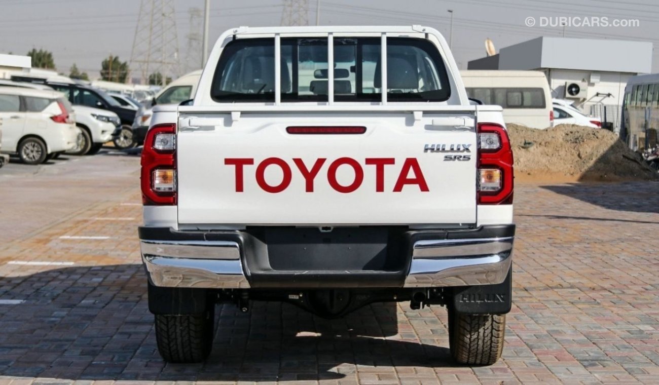 تويوتا هيلوكس HILUX SR5 2.4L MT DIESEL 2024