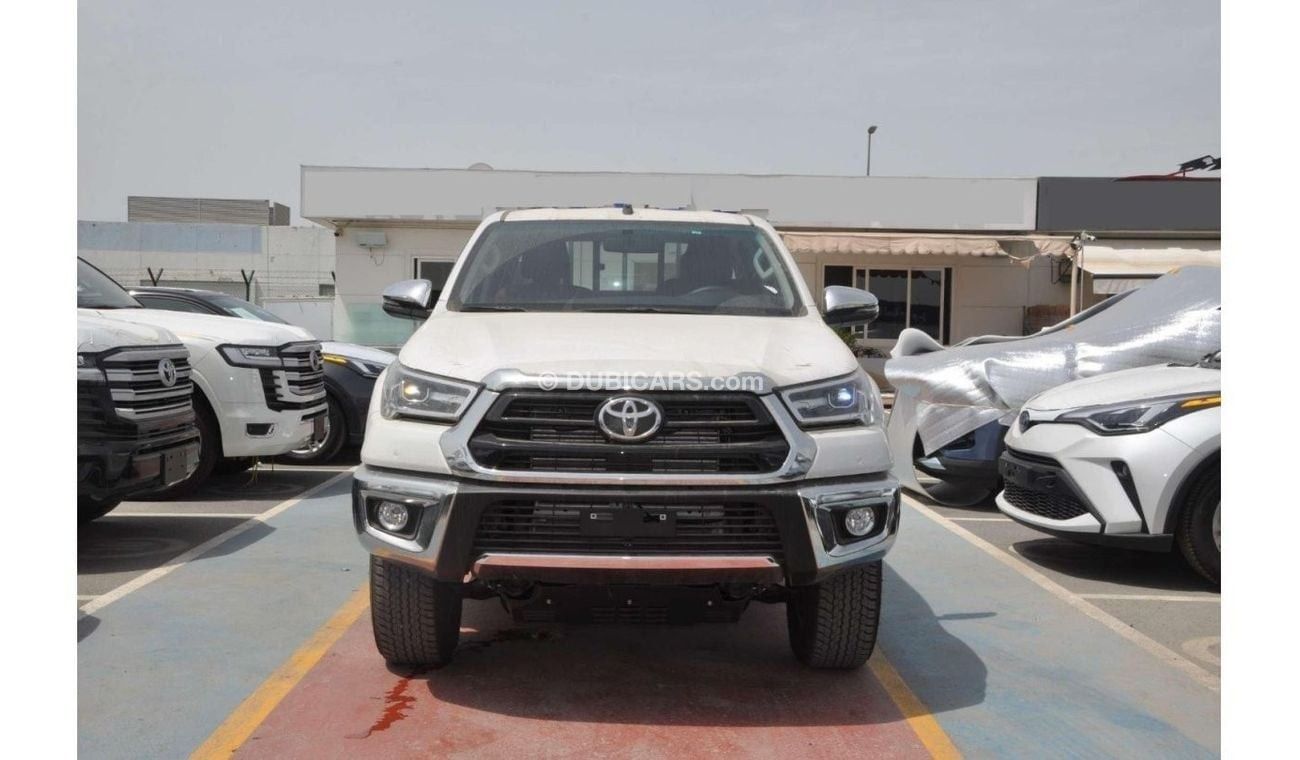 Toyota Hilux TOYOTA HILUX 2.4L A/T FULL OPTION GCC SPECS  2024