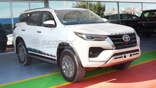 تويوتا فورتونر TOYOTA FORTUNER SR5 2.8L DIESEL 4WD 2024