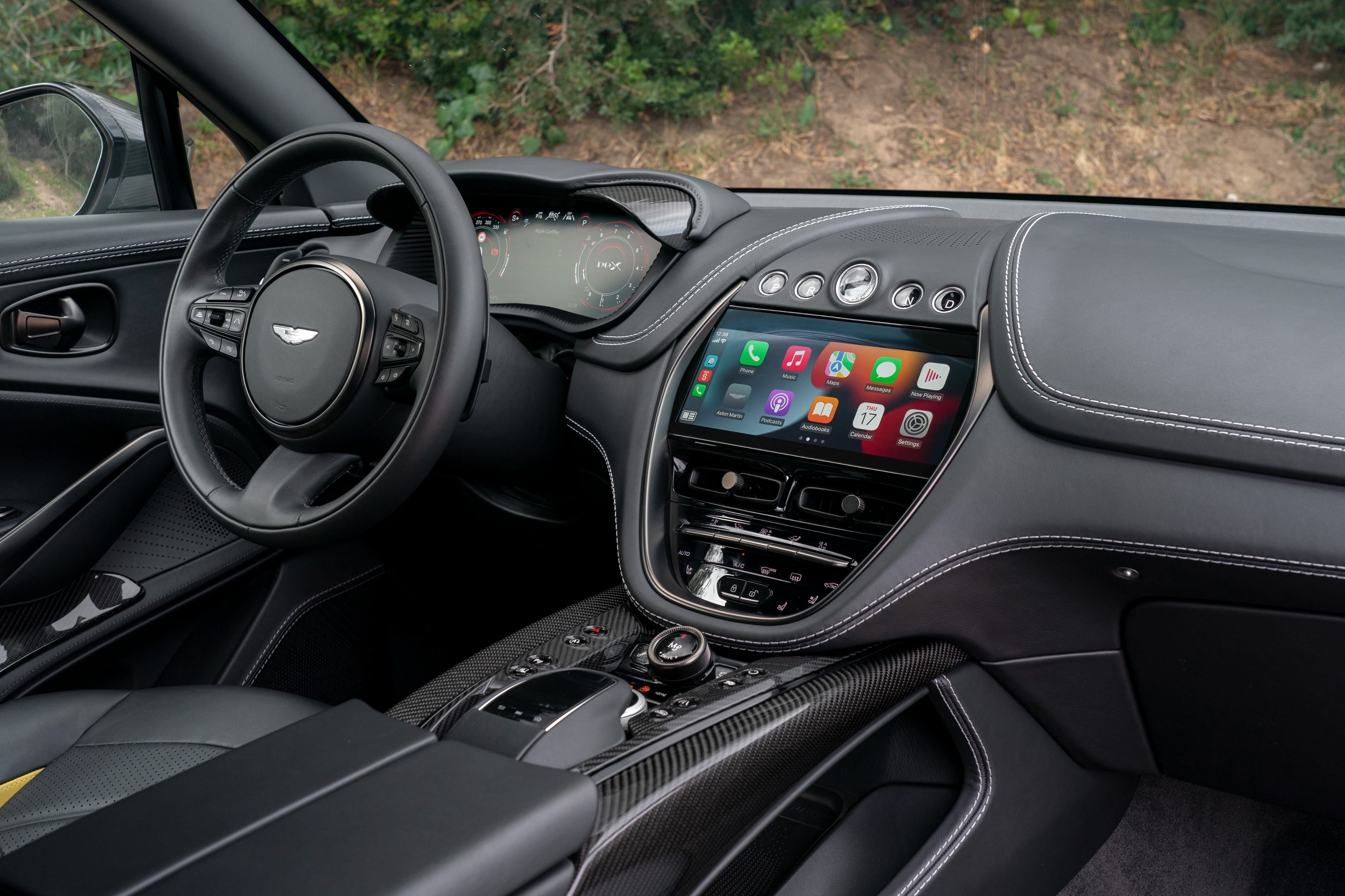 Aston Martin DBX interior - Cockpit