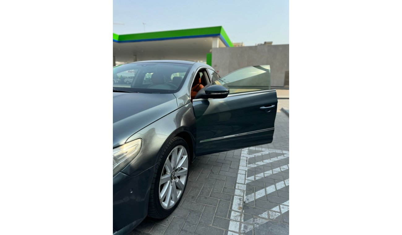 Volkswagen Passat CC Volkswagen Passat CC, Gulf, full specifications, in excellent condition