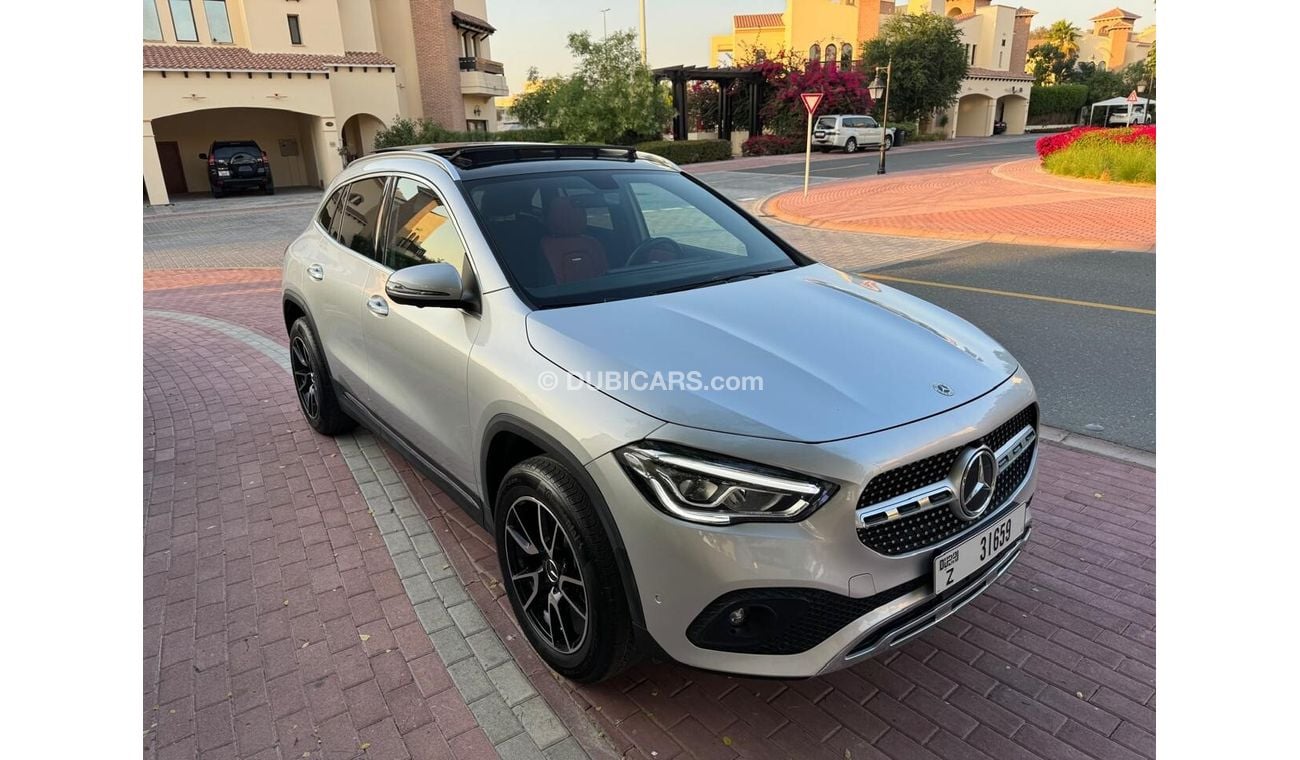 Mercedes-Benz GLA 250 4MATIC 2.0L