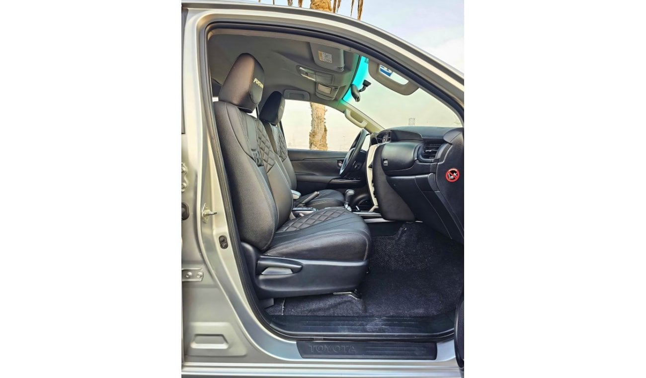 تويوتا فورتونر EXR V4 4WD/ LEATHER SEATS/ DVD/ REAR CAMERA/ LOT# 102396