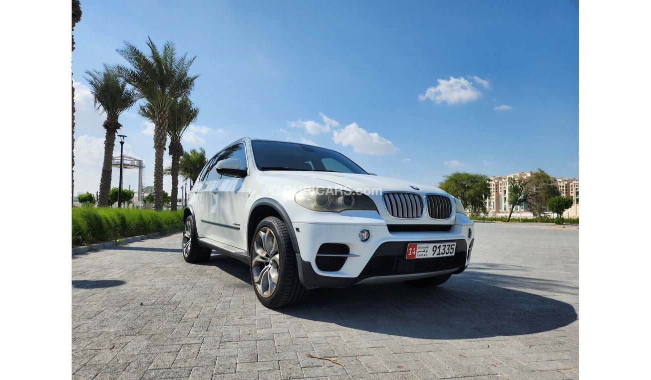 بي أم دبليو X5 xDrive 50i M Sport 4.4L (5 Seater)