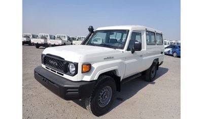 Toyota Land Cruiser 70 2024 Toyota Land Cruiser LC78 3-Door Hardtop 4.2L V6 Diesel M/T 4x4 Only For Export