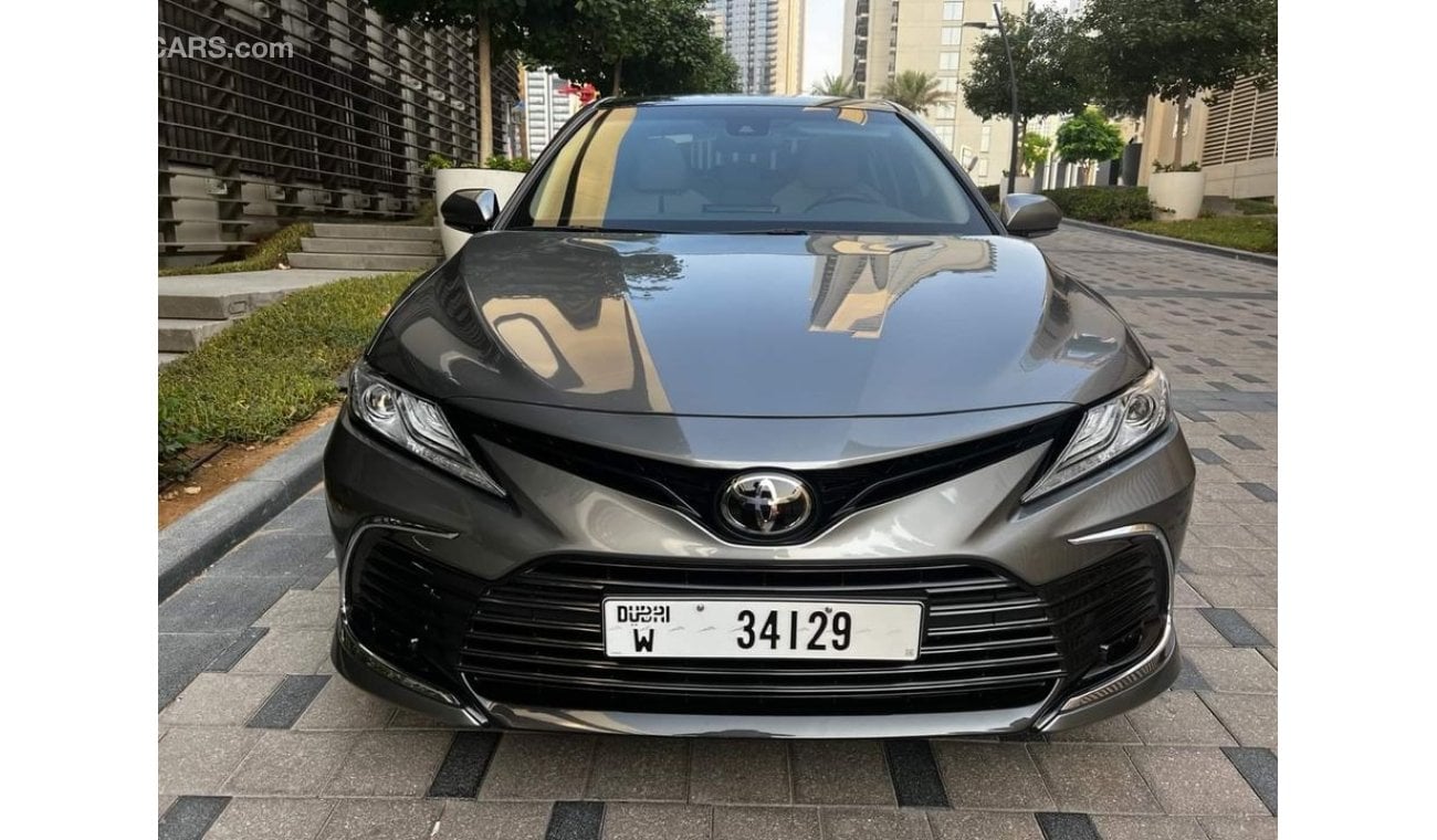 Toyota Camry SE+ 40TH Anniversary