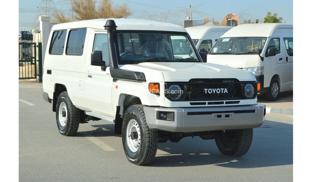 Toyota Land Cruiser Hard Top 3 Doores