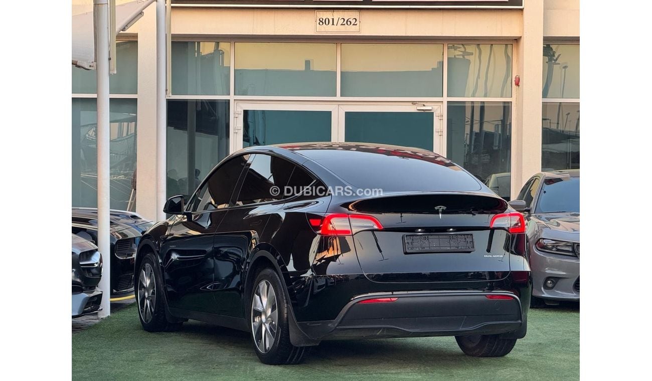 Tesla Model Y Tesla model y long reng 2023 GCC under warranty