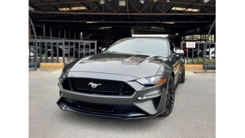 Ford Mustang GT Premium Ford mustang 2018 gt v8 full option