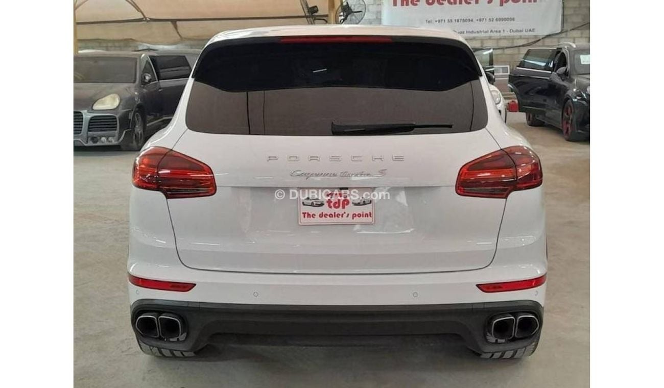 بورش كايان Turbo 4.8L (520 HP) PORSCHE CAYENNE TURBO 4.8L 2015 SPORTS CHRONO PACKAGE WITH PANORAMIC ROOF AND VE