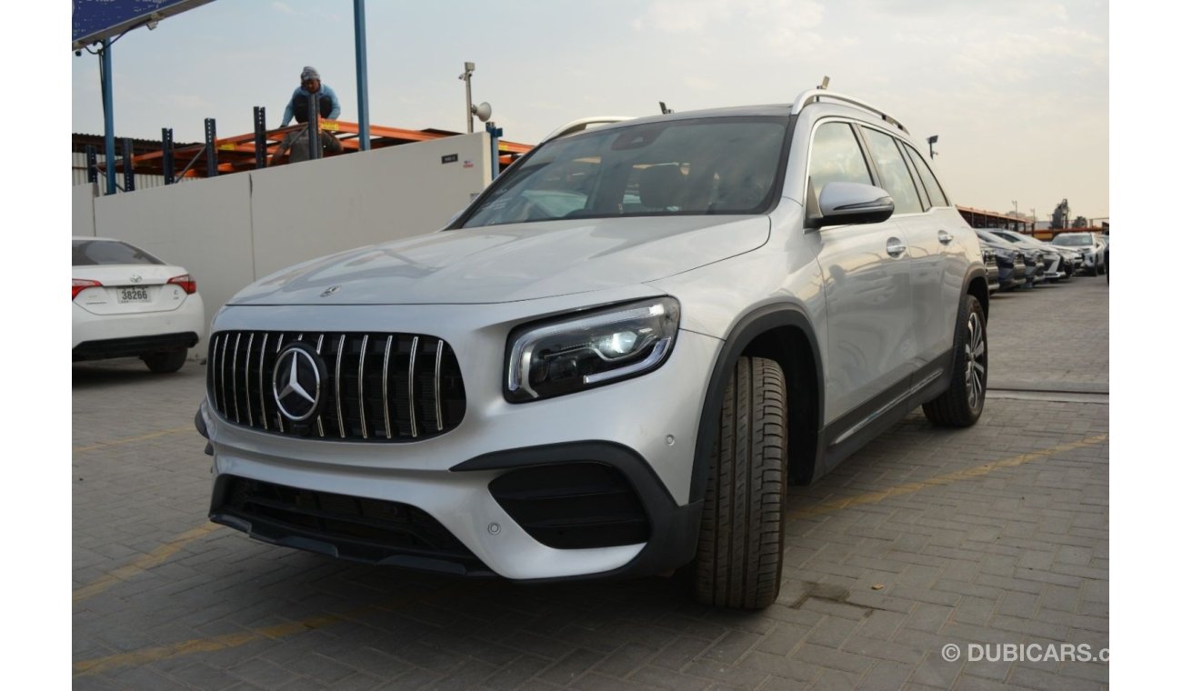 Mercedes-Benz GLB 200