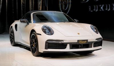 بورش 911 Cabriolet | Brand New | 2024 | Crayon | Interior Black