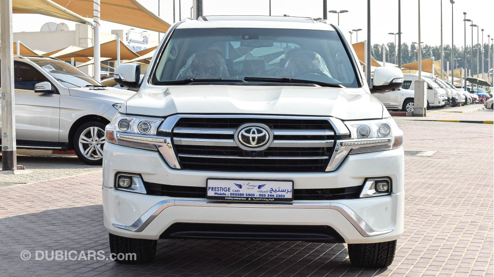 Toyota Land Cruiser Vxr V8 With Vxr 5 7 Facelift To 2020 For Sale Aed 79 000 White 2009