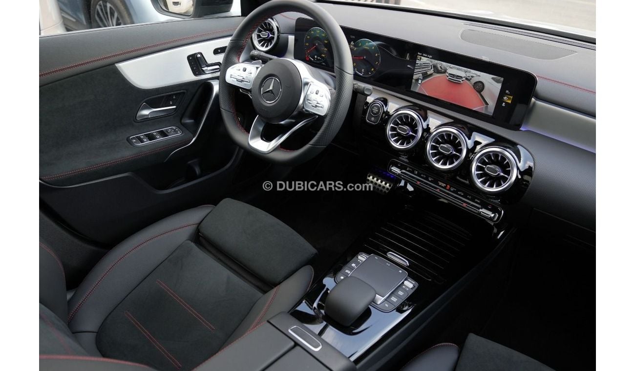 Mercedes-Benz CLA 180 Mercedes Benz CLA 180 | AMG Coupe | Night Package | 2023