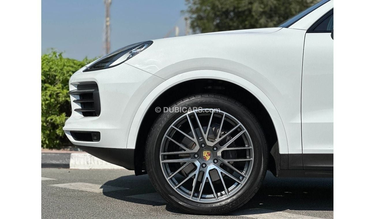 Porsche Cayenne S 2.9L (435 HP) Porsche Cayenne Platinum Edition / V6 / GCC / 2019 / Single Owner / Full Service His