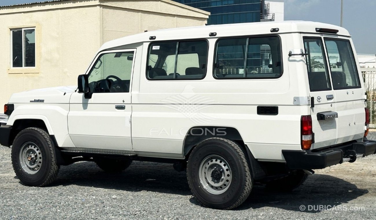 تويوتا لاند كروزر هارد توب Toyota Land Cruiser 78 4.2L DSL13 seater MT