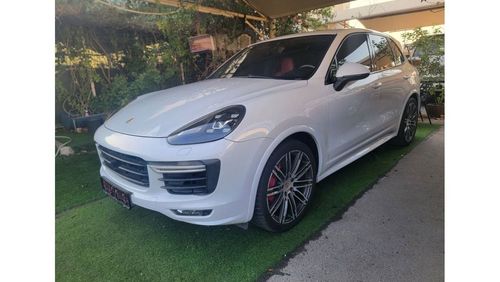 Porsche Cayenne GTS 4.8L