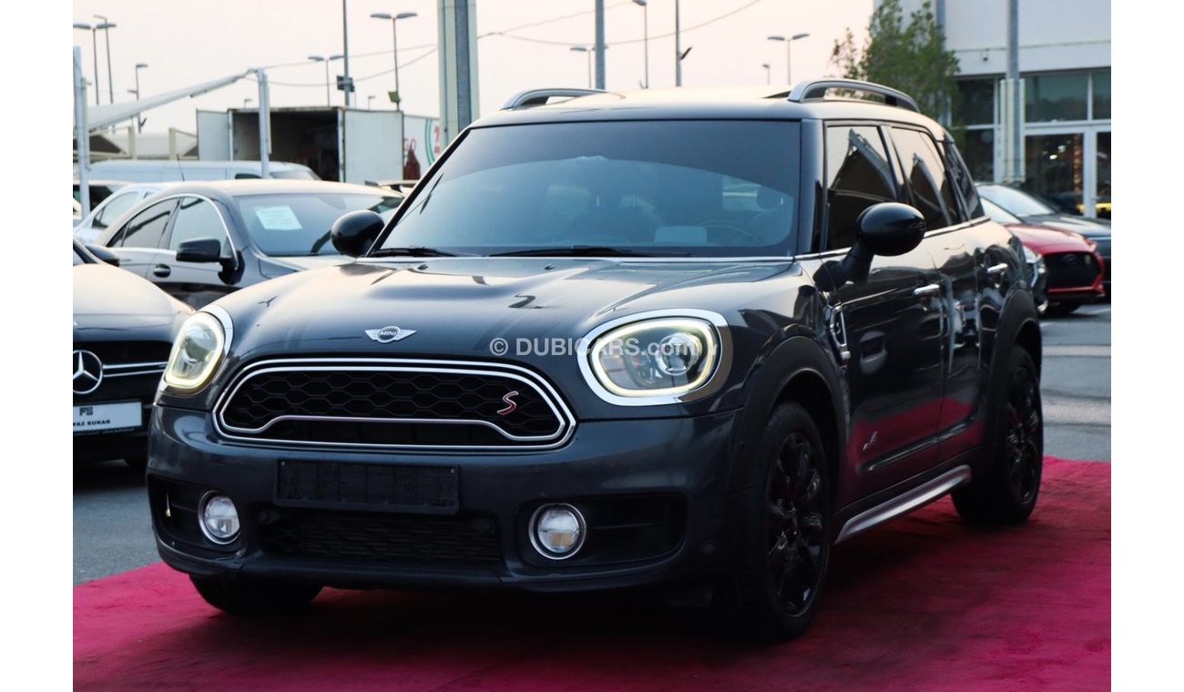 ميني كوبر إس كونتري مان Mini Copper Countryman S / 2018 / GCC / Original Paint/ First Owner