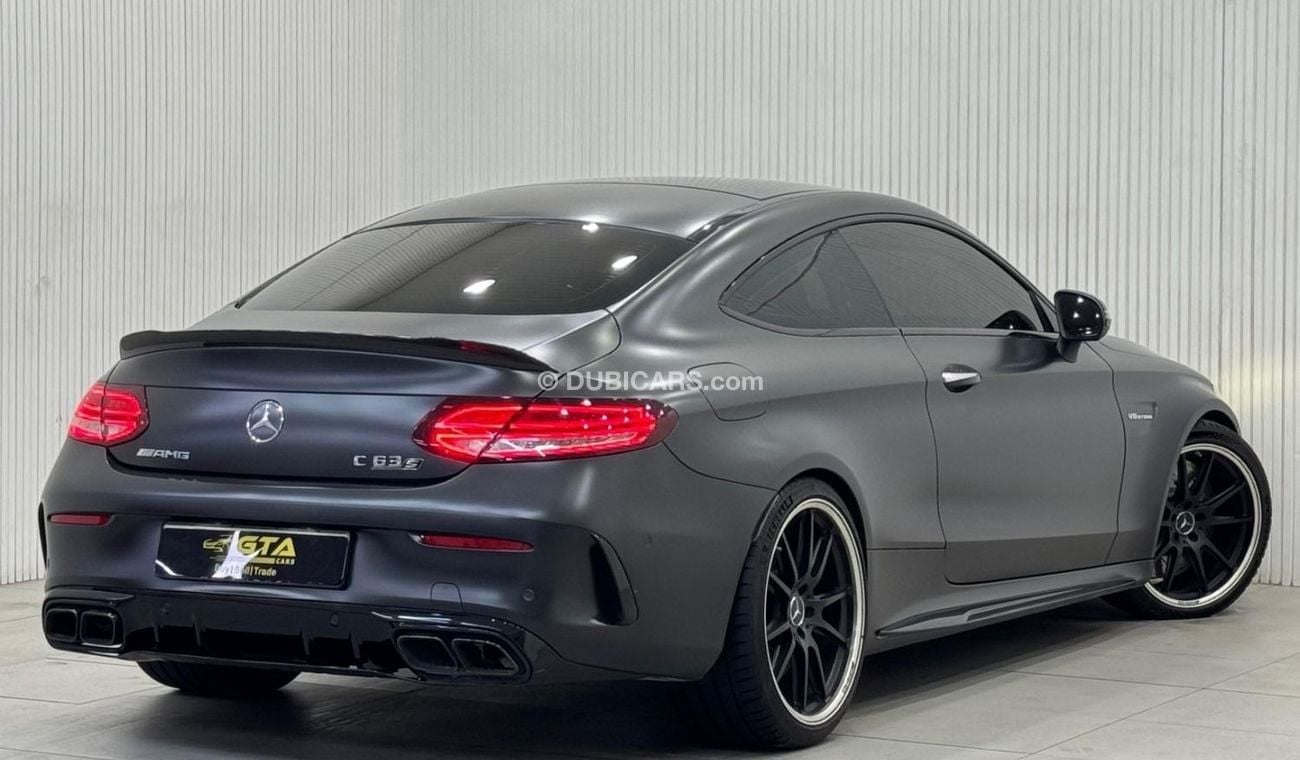 مرسيدس بنز C 63 كوبيه S AMG