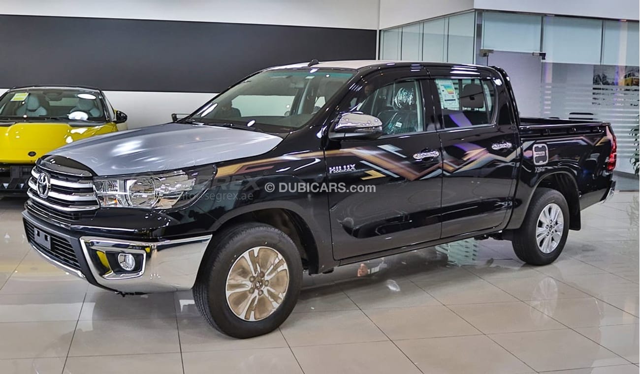 تويوتا هيلوكس TOYOTA HILUX 2.7L PETROL 4X2 A/T 2024