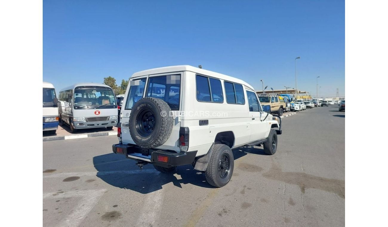 Toyota Land Cruiser TOYOTA LAND CRUISER SUV RHD 1997 MODEL 4.2 L DIESEL MANUAL(PM13958)