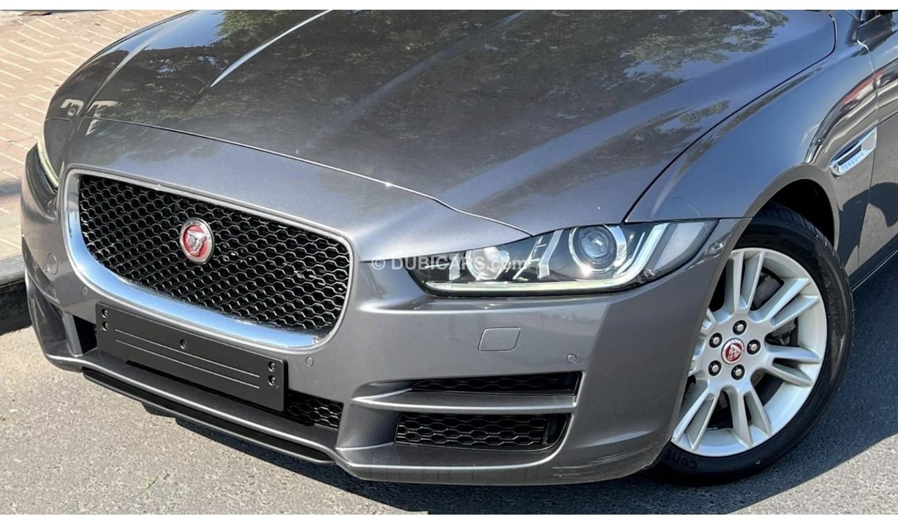 Jaguar XE Prestige 2.0L Turbo Full Service History GCC