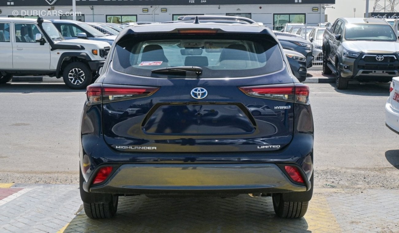 Toyota Highlander Hybrid Limited dark blue