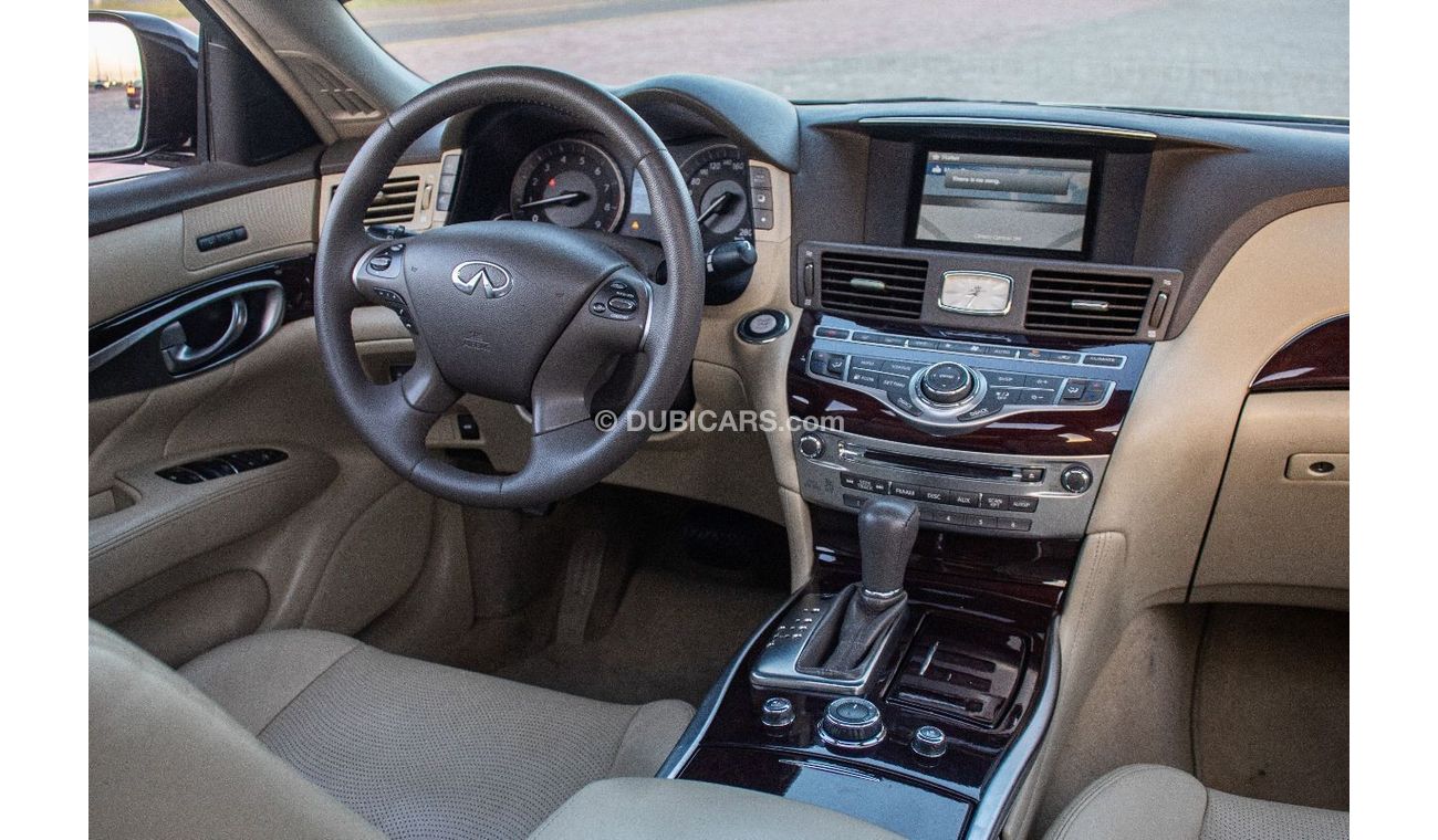 Used Infiniti Q70 Sports 2014 for sale in Sharjah - 573155