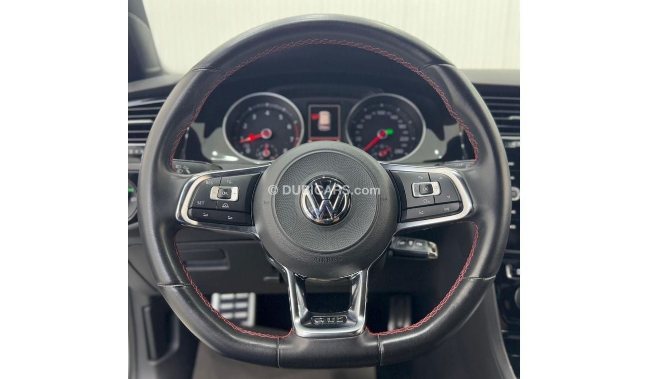 Volkswagen Golf GTI 2017 Volkswagen GTI, Warranty, Full Volkswagen Service History, Excellent Condition, GCC