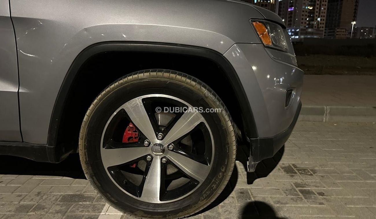 جيب شيروكي Jeep Grand Cherokee 3.6L V6 290HP USA specs clean title, full Option 2014 Model