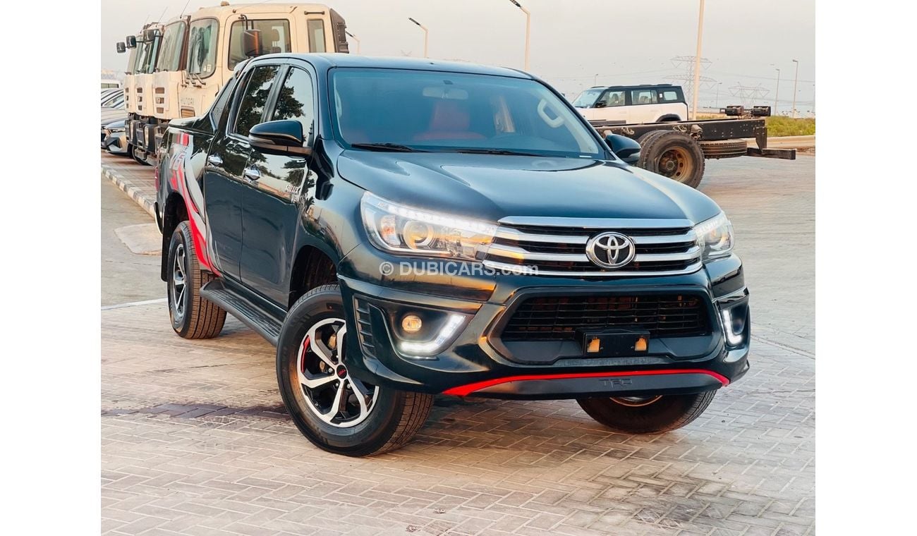 تويوتا هيلوكس Toyota Hilux pickup 2017 V6 petrol left hand drive