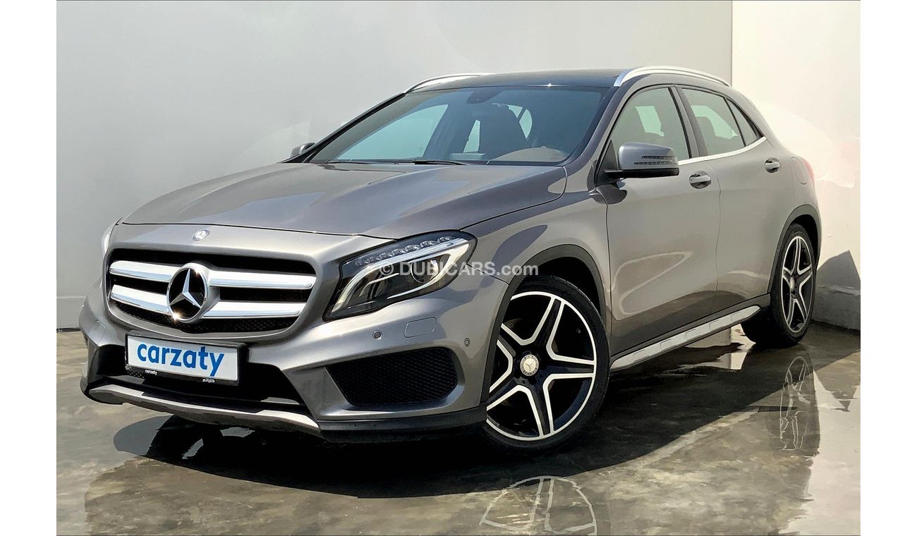 Mercedes-Benz GLA 250 High (AMG Seats + Sunroof)