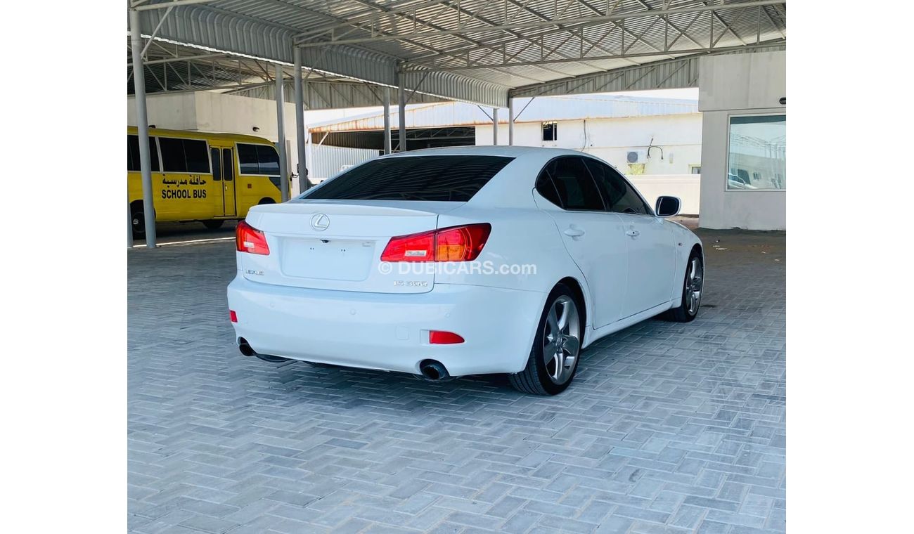 Lexus IS300 Good condition car GCC