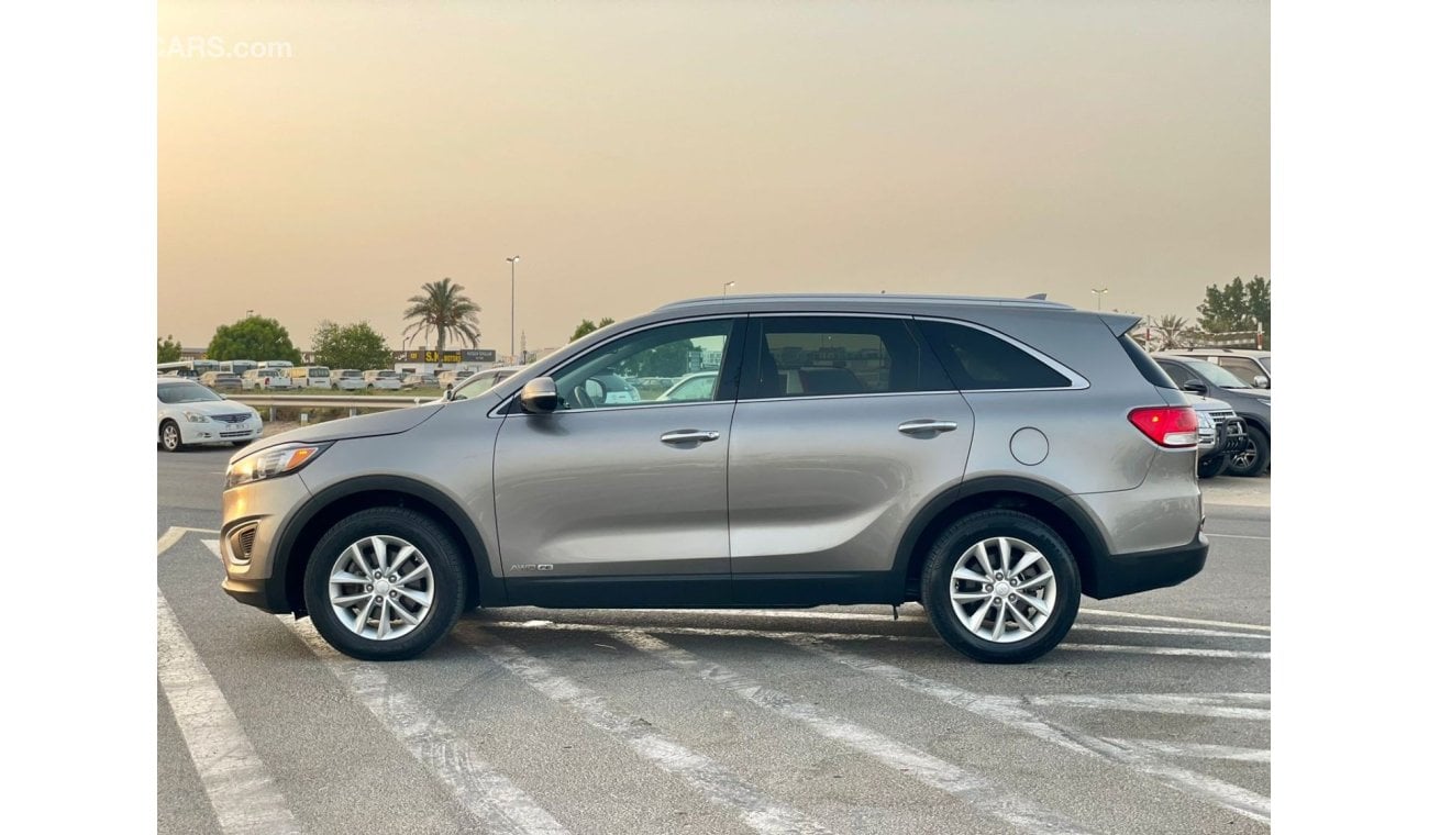 كيا سورينتو 2017 Kia Sorento LX Premium 3.3L V6 - 4x4 AWD - 7 Seater - Sensor & Rear CAM - 130,000 Mileage