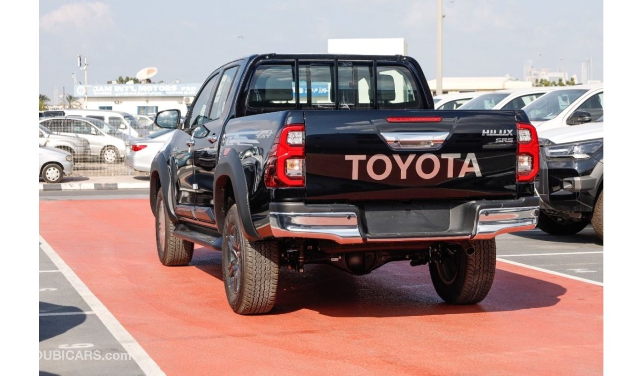 تويوتا هيلوكس TOYOTA HILUX 4.0 AT FENDER BLACK 2024