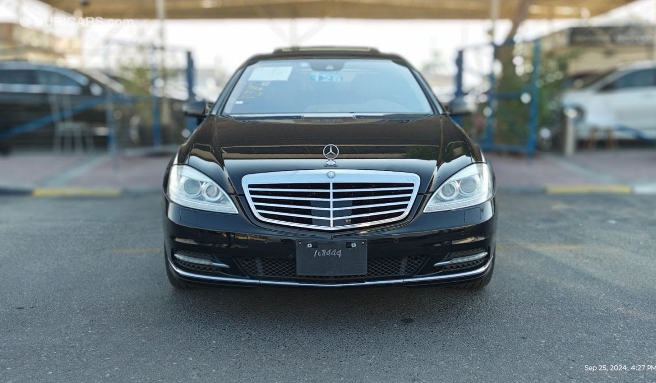 مرسيدس بنز S 550